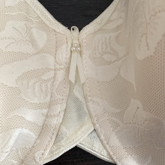 Wacoal Full Coverage Bra 853167 Size 36DDD - Picture 2 of 6